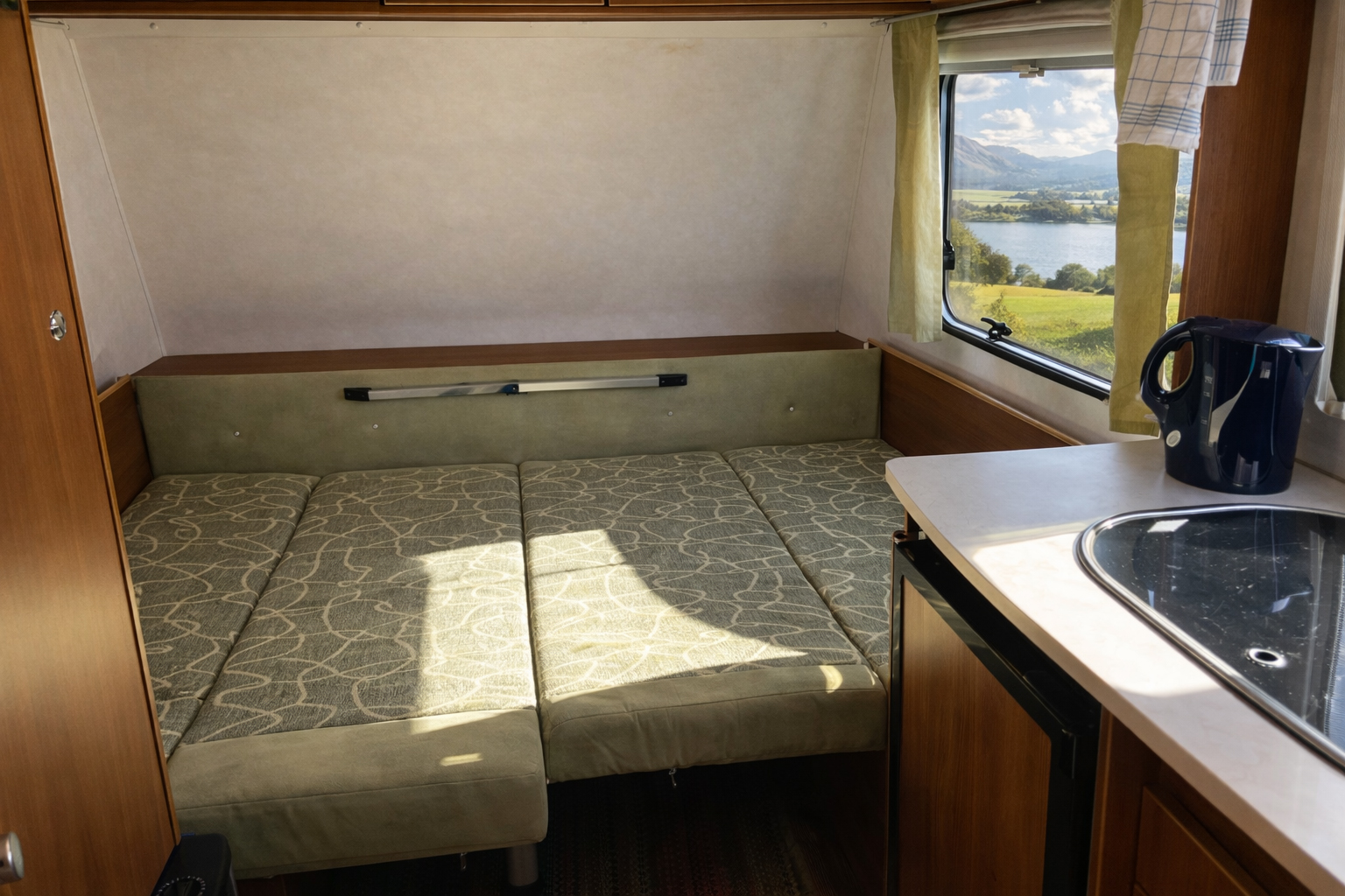 Wohnwagen &bdquo;Paola&ldquo; &ndash; Innenansicht 2